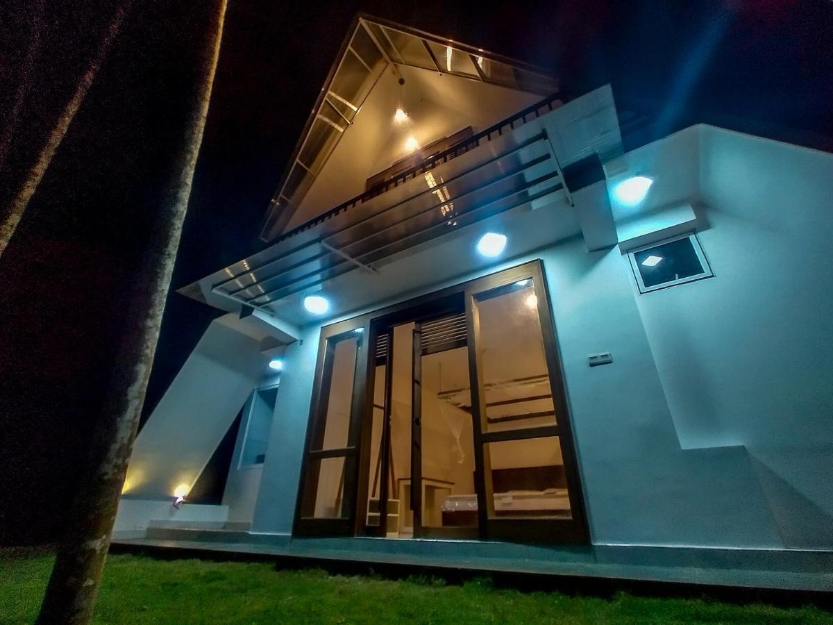 Once In Ella Hotel Exterior photo